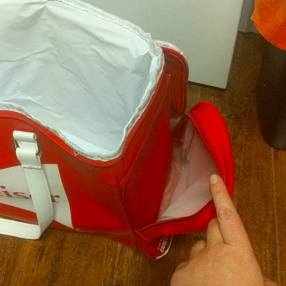 Budweiser cooler bag, fits 24, 355 ml cans. Never used. - Picture 4 of 6